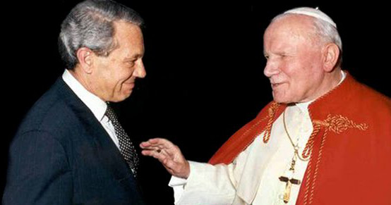 Navarro-Valls: Juan Pablo II fue el gran activista de la dignidad humana