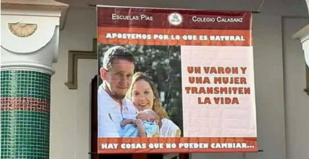 Argentina: pretenden denunciar a un colegio catlico por poner carteles sobre el verdadero matrimonio
