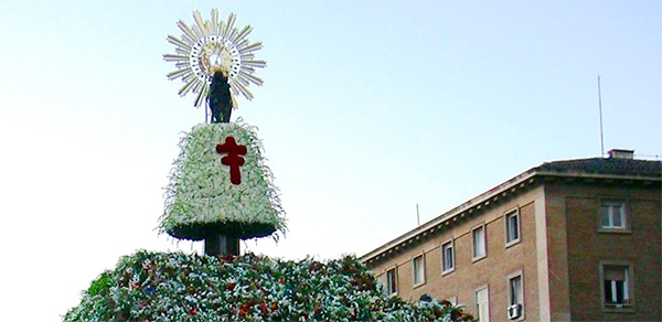 El populismo laicista contra la Virgen del Rosario en Cdiz y la del Pilar en Zaragoza
