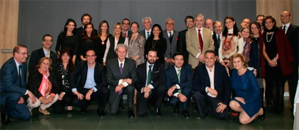 Profesionales por la tica homenajea a los diputados provida que Rajoy margina