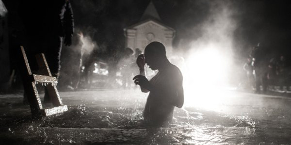 La Iglesia Ortodoxa rechaza las inmersiones en agua helada el da en que se celebra en Rusia la Efipana