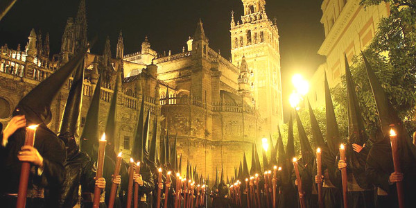 Las Hermandades de Sevilla rezarn un padrenuestro de desagravio por el padrenuestro blasfemo en Barcelona