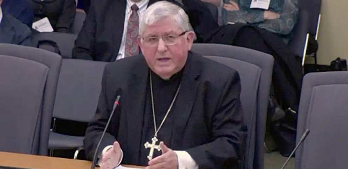 El cardenal Collins defiende en el parlamento de Ontario la objecin de conciencia contra la eutanasia