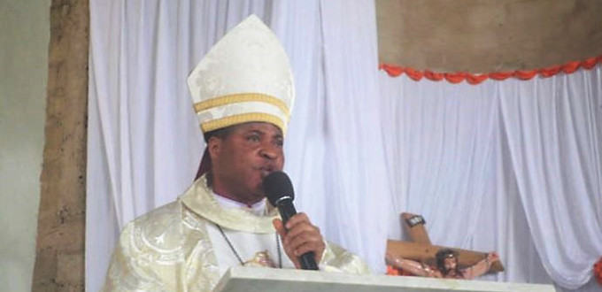 El Papa cede y acepta la renuncia del obispo nigeriano rechazado por motivos xenfobos
