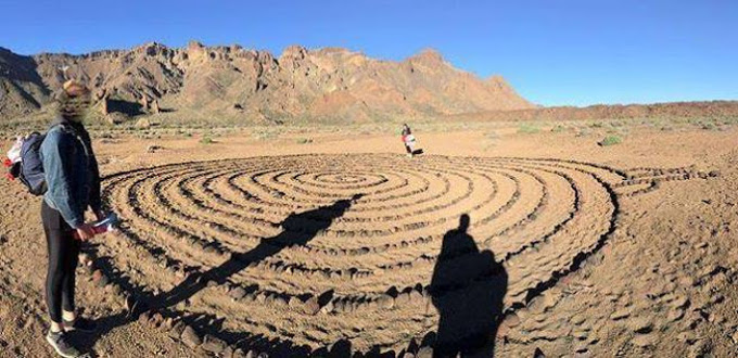 Encuentran una espiral esotrica de piedras de reciente creacin en el Parque Nacional del Teide