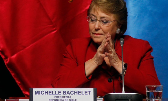 Michelle Bachelet invitada a congreso en el Vaticano