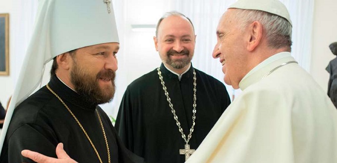 El Papa Francisco se rene con el Metropolita Hilarion de Rusia en el Vaticano