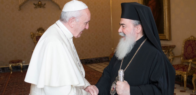 El Papa recibe al patriarca greco ortodoxo de Jerusaln