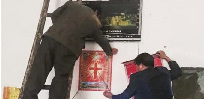 Chantajean a cristianos en la China rural para que cambien su fe en Dios por la fe en el partido comunista