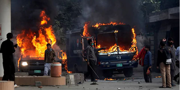 Victoria en Pakistan de los manifestantes islmicos: el ministro de Justicia presenta su renuncia
