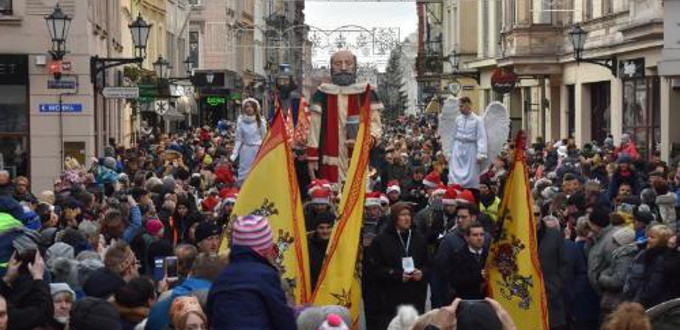 Un milln doscientos mil polacos participaron en la Marcha de los Reyes Magos