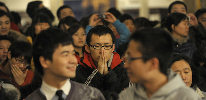 Los jvenes: las primeras vctimas de los nuevos reglamentos religiosos de Beijing