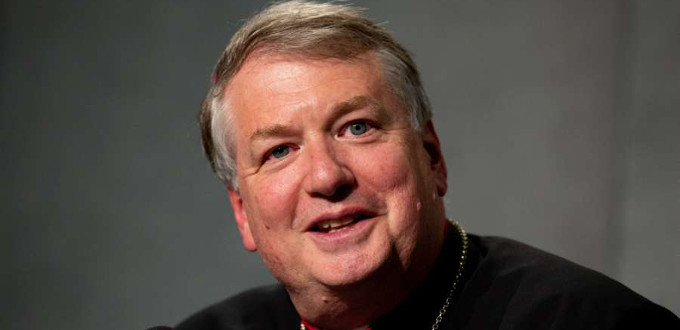 Mons. Fisher critica el funcionamiento del Snodo para los jvenes y advierte contra la anglicanizacin de la Iglesia