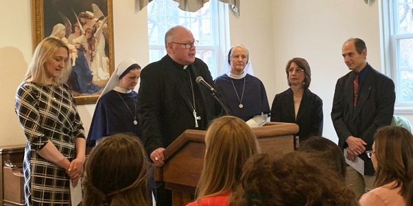 Cardenal Dolan a embarazadas vulnerables: Haremos todo para ayudarlas para que nunca sientan que no tienen otra alternativa diferente al aborto