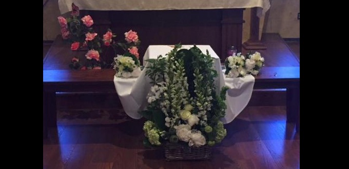 Frailes en Boston conmueven a la opinin pblica al celebrar funeral de beb abandonada