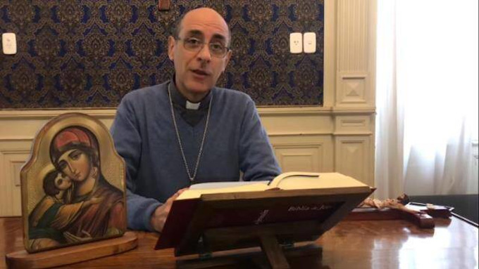 Acusan a Mons. Victor Manuel Fernndez de no haber credo a las vctimas de abuso sexual por parte de un sacerdote