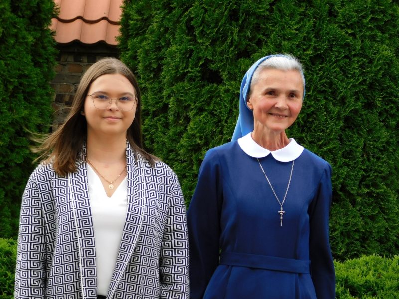 Testimonio de las mujeres curadas por la intercesin de los dos futuros beatos polacos
