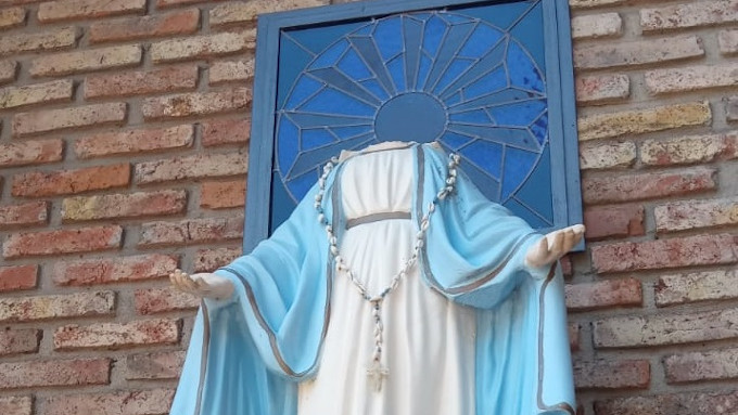 Ataque vandlico contra una imagen de la Virgen en la Catedral de Santa Fe de la Vera Cruz