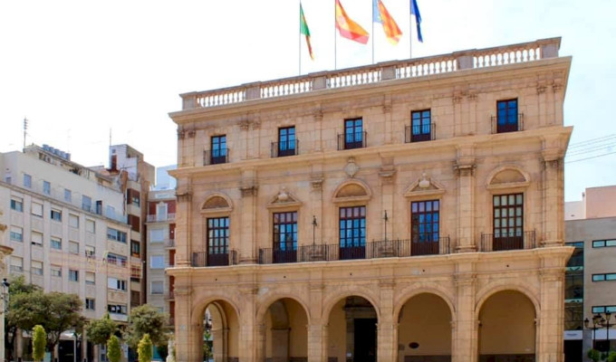 Abogados Cristianos pide la retirada de libros de temtica LGTBI de los colegios pblicos de Castelln