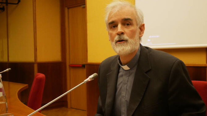 P. Julio Martnez, sj: Amoris laetitia permite desatar los nudos de Humanae Vitae y Veritatis Splendor