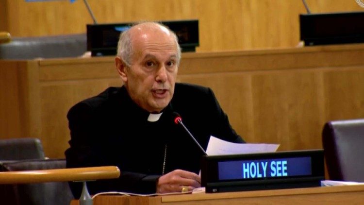 Mons. Caccia en la ONU: «Los intereses soberanos nunca pueden justificar los crmenes contra la humanidad»