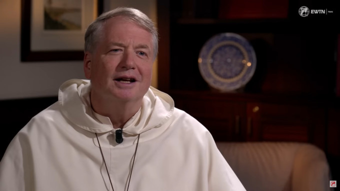 Mons. Fisher advierte contra atribuir al Espritu Santo todo lo que salga del snodo: Es supersticioso hacerlo