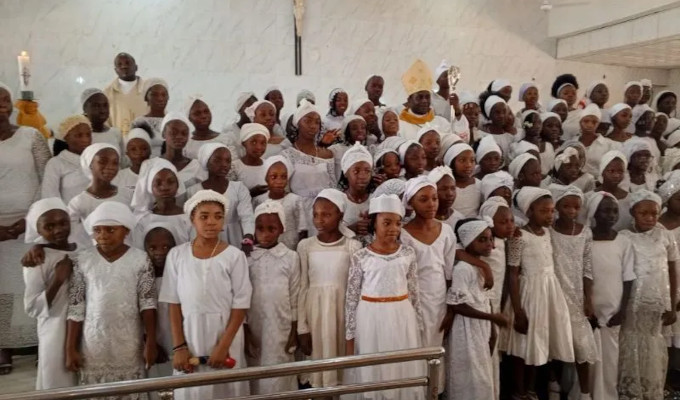 A pesar de los ataques 700 bautismos en una dicesis nigeriana en Pascua