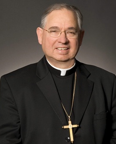 Mons. Gmez: La buena formacin en la fe, en la doctrina, es algo vital en este momento