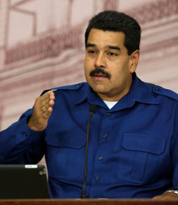 Maduro arremete contra los obispos venezolanos y defiende el Padrenuestro idoltrico a Chvez