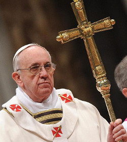 Papa Francisco: Dejemos que el Seor nos libre de toda tentacin que nos aleja de lo esencial de nuestra misin
