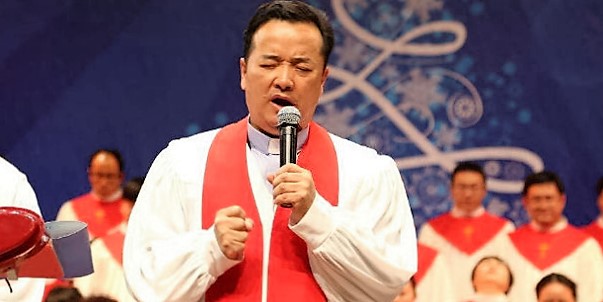 La dictadura china libera al pastor de la comunidad protestante más importante del país