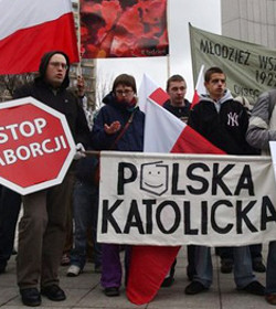 Manifestaciones en contra del aborto en 140 localidades de Polonia