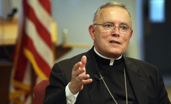 Mons. Chaput expone la doctrina catlica sobre las parejas irregulares y la comunin eucarstica