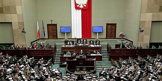 El parlamento polaco rechaza prohibir el aborto debido a las manifestaciones proabortistas