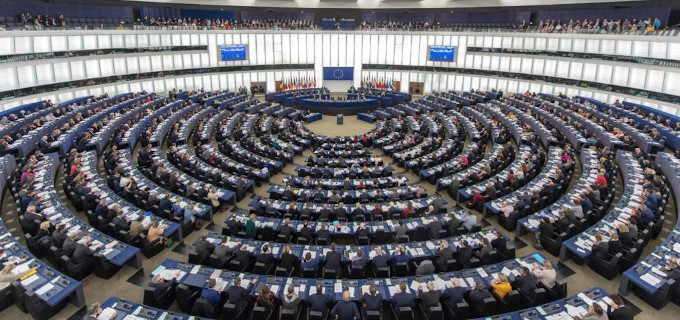 Casi dos de cada tres eurodiputados apoyan una resolucin para que el aborto sea un derecho fundamental en la UE