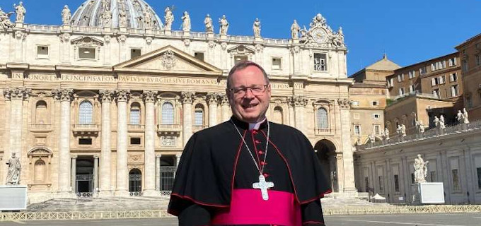 Mons. Bätinzg: «El Papa aprecia la Asamblea Sinodal» de la Iglesia en Alemania