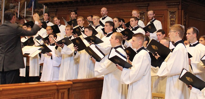 Coro del Pontificio Colegio Norteamericano lanza CD de aniversario