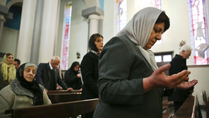 Irán detuvo al menos a 53 cristianos por practicar su fe en el 2021