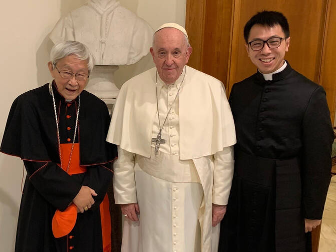El Cardenal Zen es recibido en audiencia por Francisco antes de tener que volver forzosamente a China