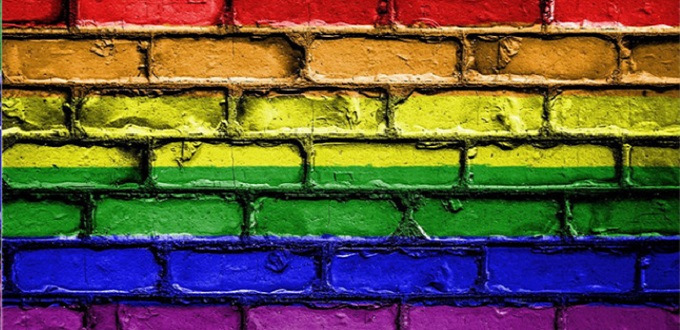El capellán de un colegio anglicano pierde su trabajo tras criticar la ideología LGBT