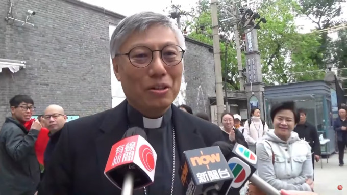 El obispo de Hong Kong no quiere que los chinos se conviertan al catolicismo