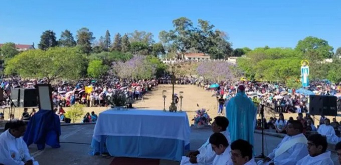 Más de 40.000 jóvenes peregrinan al santuario de la Virgen de Río Blanco en Argentina
