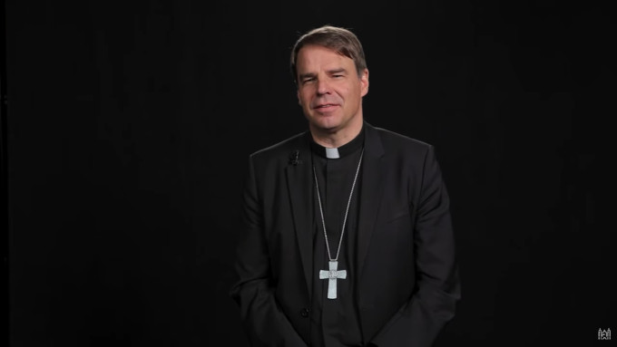 Mons. Oster: «Los obispos están divididos. Esto es realmente una catástrofe para el pueblo creyente»