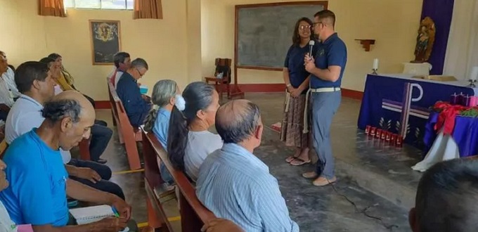 Perú: Una familia misionera responde a la llamada de Nuestra Señora de Champion