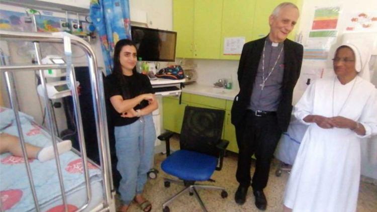 Zuppi visita un hospital peditrico en Cisjordania y denuncia el sufrimiento de los nios palestinos
