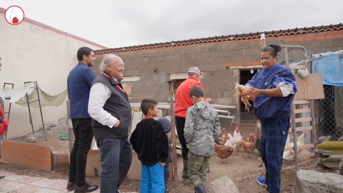 La Fundacin Madrina ayuda a reubicar a familias pobres con nios en pueblos con poblacin envejecida