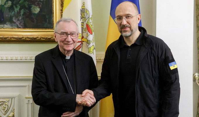 Parolin llega a Kiev