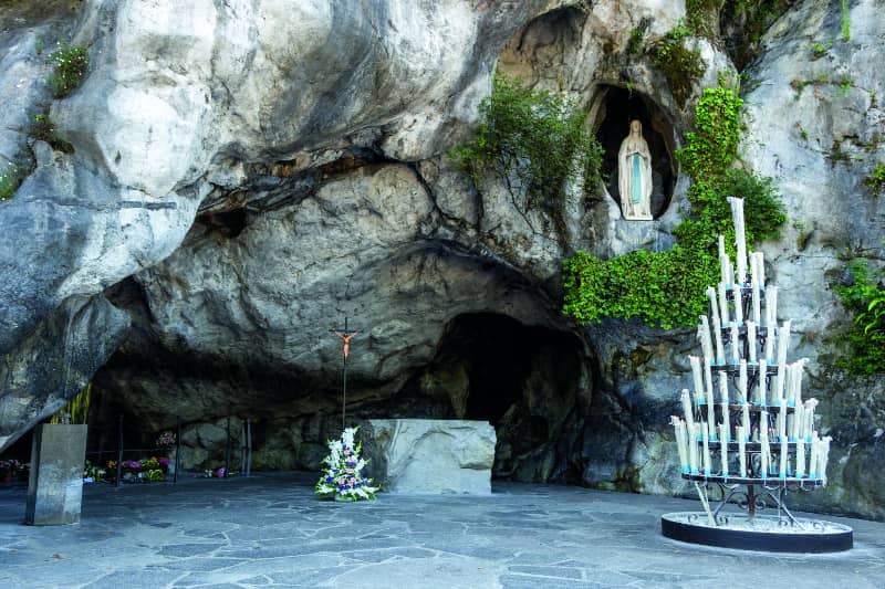 Las piscinas de Lourdes reabren despus de cuatro aos