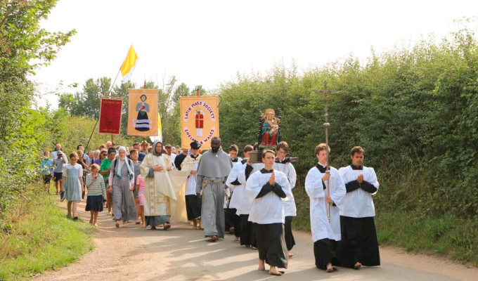 La Latin Mass Society organiz la tercera peregrinacin a Nuestra Seora de Walshingham