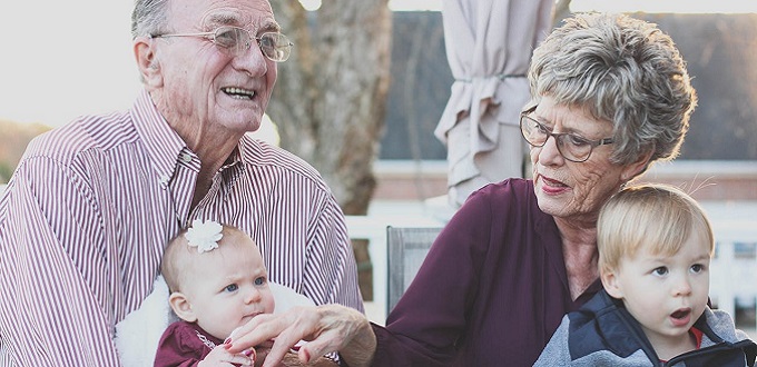 Mientras los millennials rechazan a los nios, muchos estadounidenses nunca conocern la alegra de convertirse en abuelos